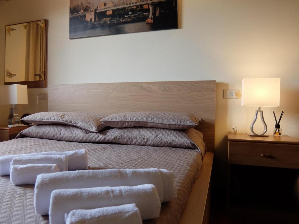 Oxy Holiday Home Iseo Eksteriør bilde